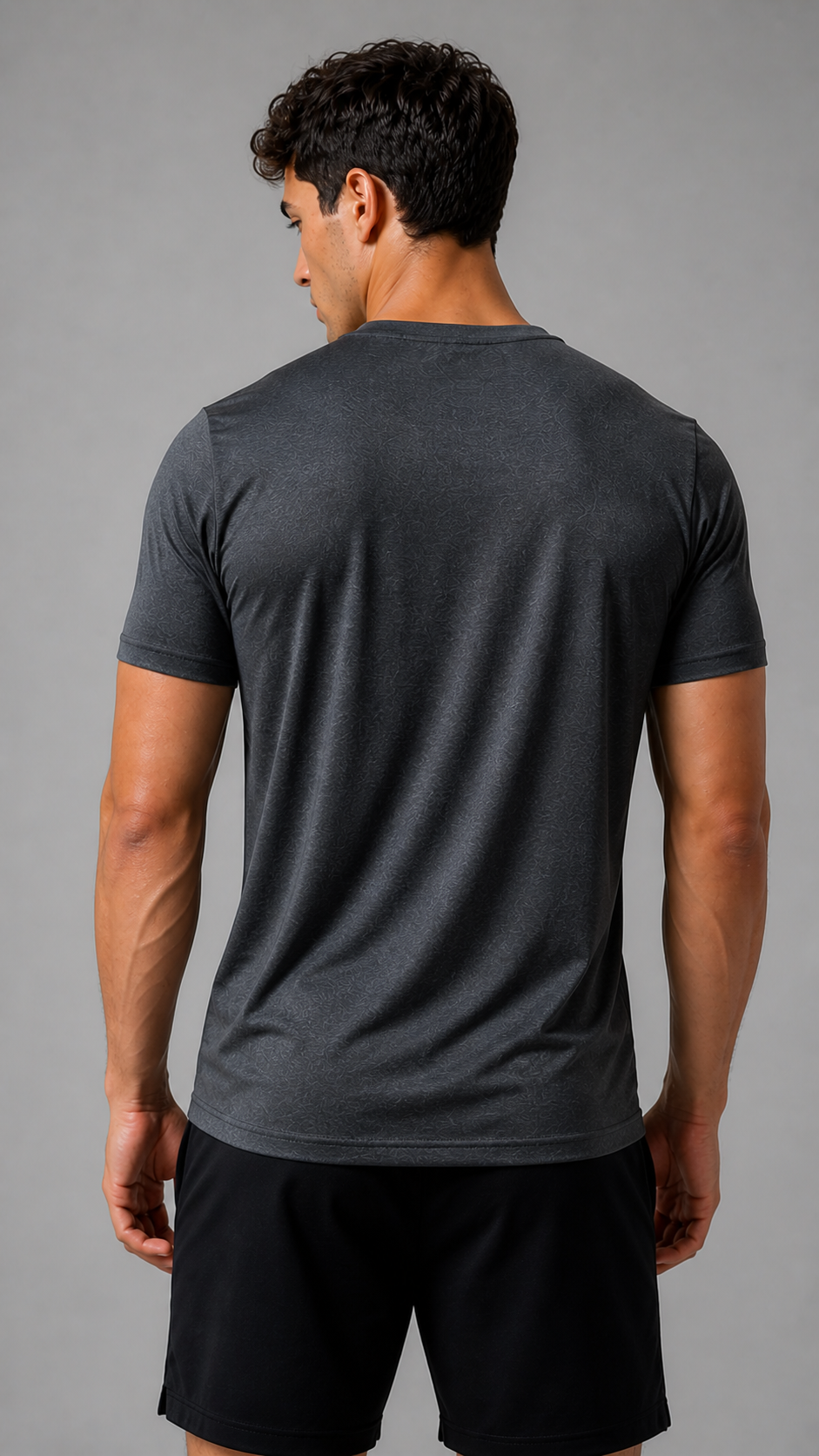 THE SLIM FIT TRAINING TEE