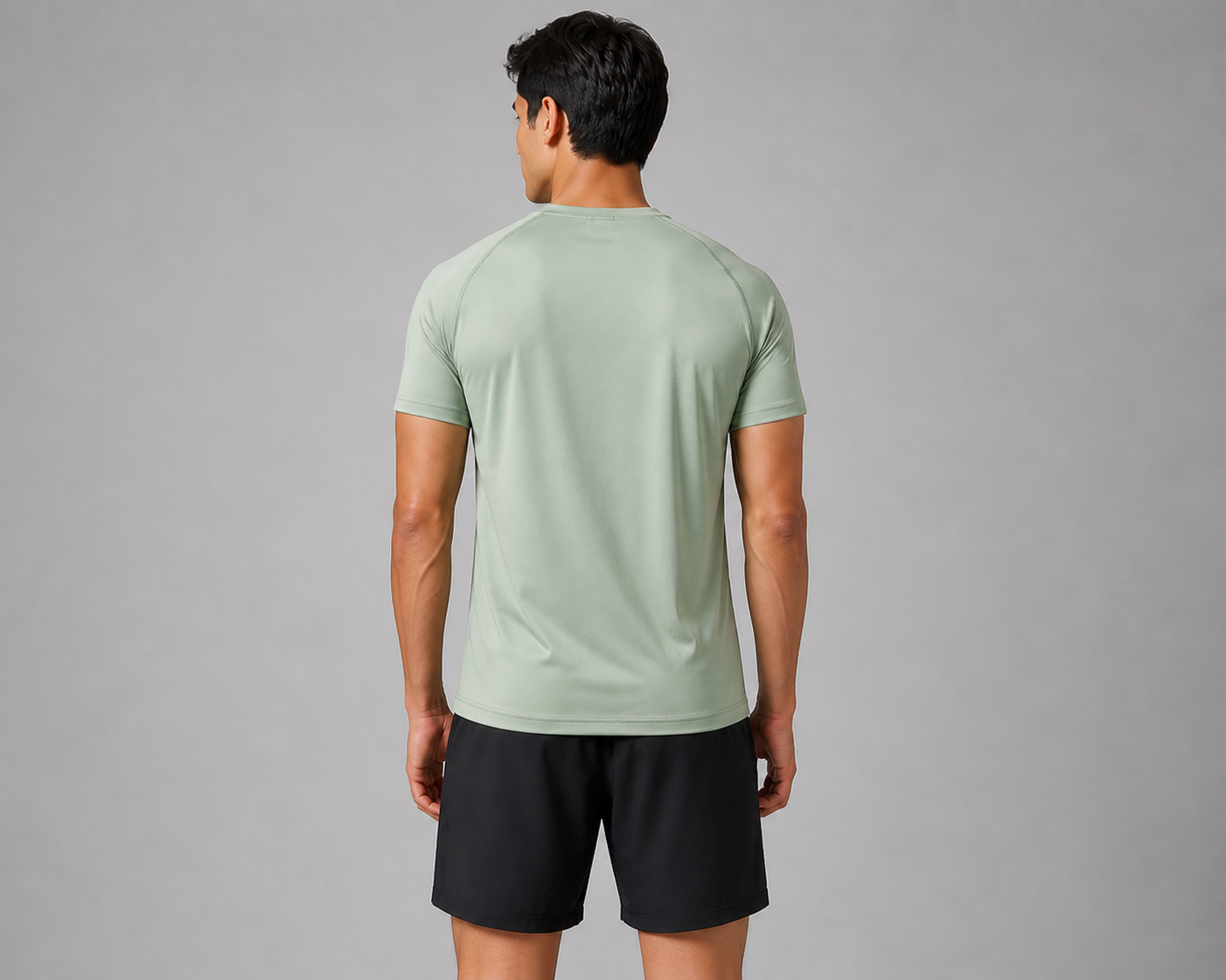 THE DAILY PERFORMANCE TEE