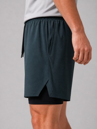 THE 2-in-1 RUNNING SHORT
